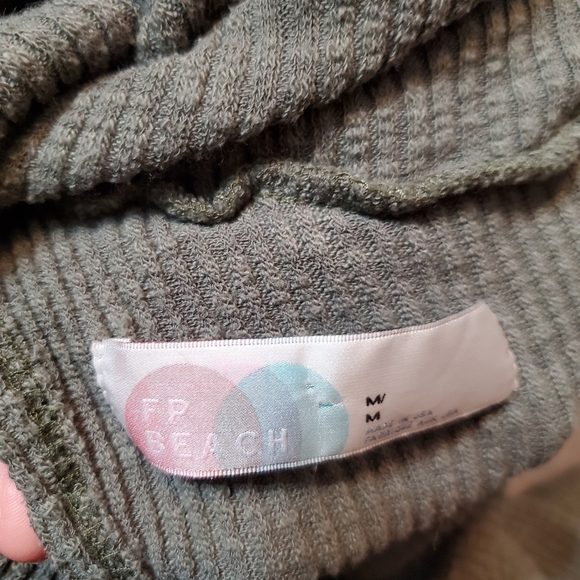 Free People Beach World Traveler Waffle Knit Cowl Neck Sweater. Green. Boho. M. - Picture 6 of 9